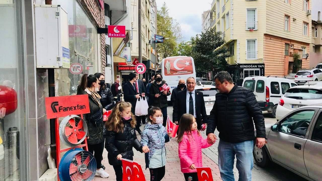 CHP'li Cemal Mantar'dan Bülent Turan'a Türk Bayrağı cevabı!