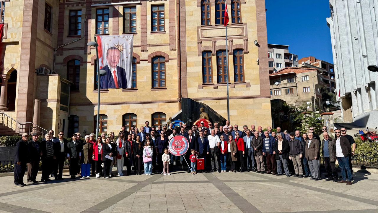 CHP'den Cumhuriyet Bayramı kutlaması