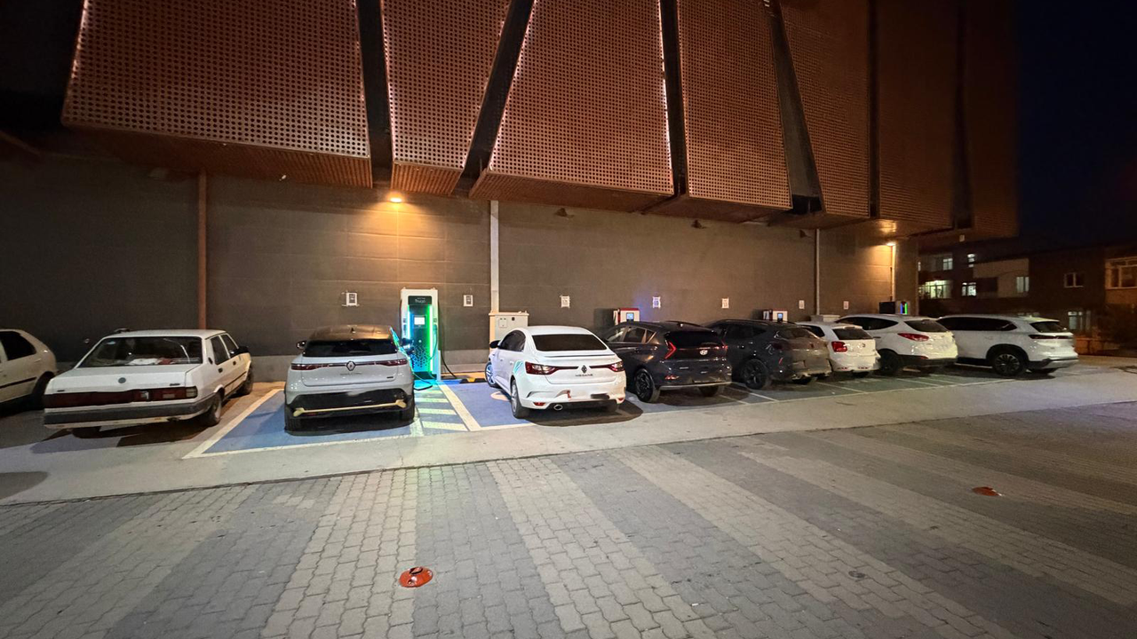 Şarj istasyonu duyarsızlığı tepki çekti!