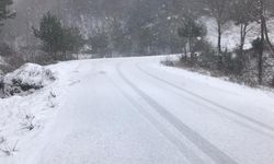 Biga'da kar yağışı devam ediyor