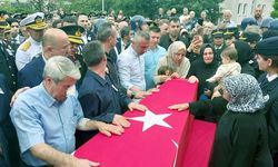 Şehit Uzman Çavuş Ceylan toprağa verildi