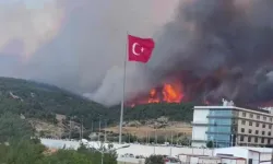 Çanakkale'de korkutan orman yangını: Müdahale sürüyor! Deniz ve hava trafiği askıya alındı