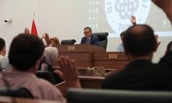 İktidar ve muhalefet yine karşı karşıya… Toplantı sonunda sert tartışma yaşandı