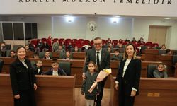 Minik öğrencilerden Başkan Alper Şen’e ziyaret