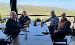 Şadan Doğan’a sürpriz doğum günü kutlaması