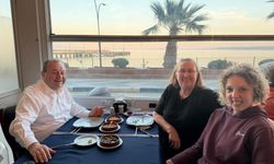 Şadan Doğan’a sürpriz doğum günü kutlaması