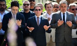 Biga Protokolü ve vatandaşlar 15 Temmuz şehitlerini andı