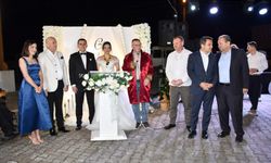 Biga'da Borazan ve Güder ailelerinin mutlu günü