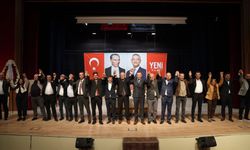 Yeni Parti Biga'da ilk kongre heyecanı: İlçe Başkanı Özden Barış Çetin oldu