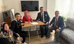 Biga'da Eğitime Engel Yok: Açık Öğretim Kaydı Evinde Yapıldı
