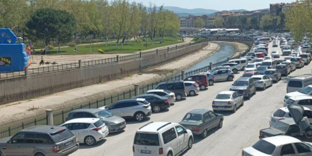 Çanakkale'de araç sayısı artıyor