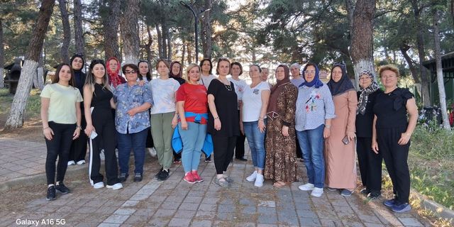 Bilinçli farkındalık yolu kursiyerleri doğada buluştu