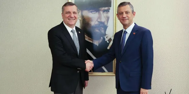 Çanakkale Milletvekili Özgür Ceylan, Yeni Parti'nin A takımında görev aldı