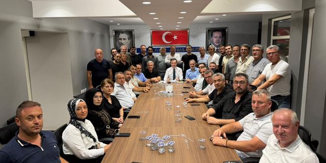 AK Parti Biga'da Yeni Yönetim Belli Oldu: Halil Yağan Kadrosunu Açıkladı