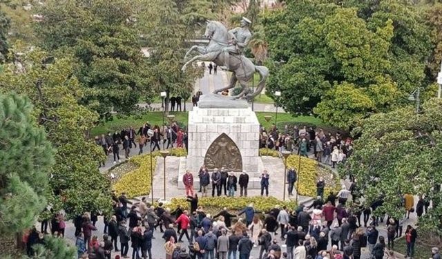 Çirkin saldırıya bir tepki de MHP Biga'dan...