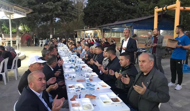 Kaldırımbaşı sakinleri iftarda buluştu