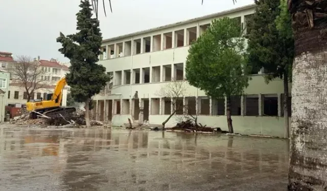 Biga Ortaokulu ve okul kampüsü yeniden ihaleye çıkıyor