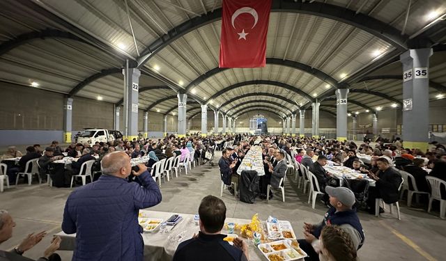 Bigalı pazarcılar iftarda buluştular