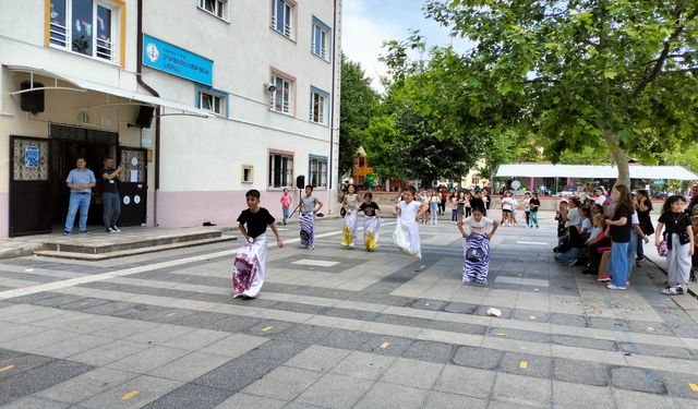 50'nci yıl bahar şenliği ve kermesi