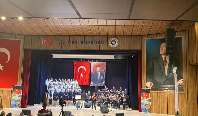 Gençler konserde doyasıya bayram yaptılar!