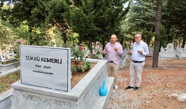 Şen'den eski başkanlara kabir ziyareti