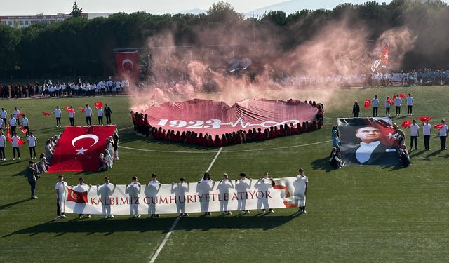 Biga'da Cumhuriyet Bayramı coşkuyla kutlandı