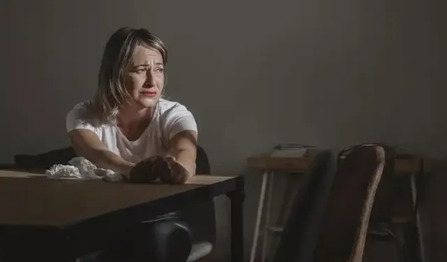 DEPRESİF KİŞİLİK BOZUKLUĞU