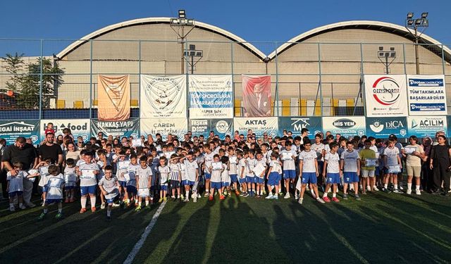Bigaspor Yaz Futbol Okulu Kapanış Töreni Gerçekleşti