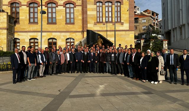 Bigalı muhtarlar kutlama için buluştular