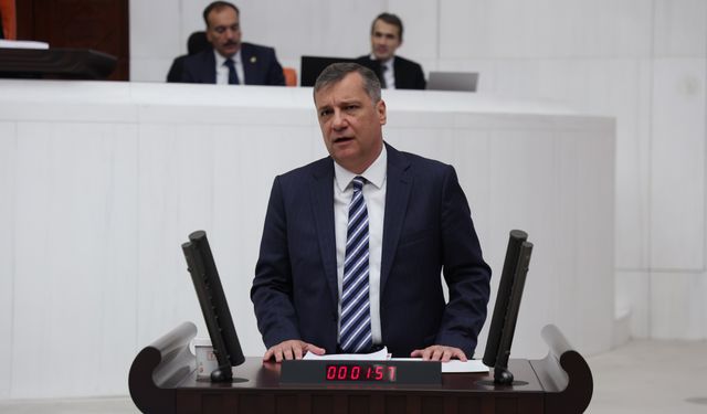 Özgür Ceylan: "Ya Sözünüzü Tutun Ya Da Sandığı Getirin"