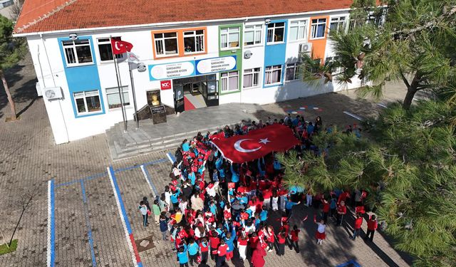 İdriskoru'da bayrak şöleni