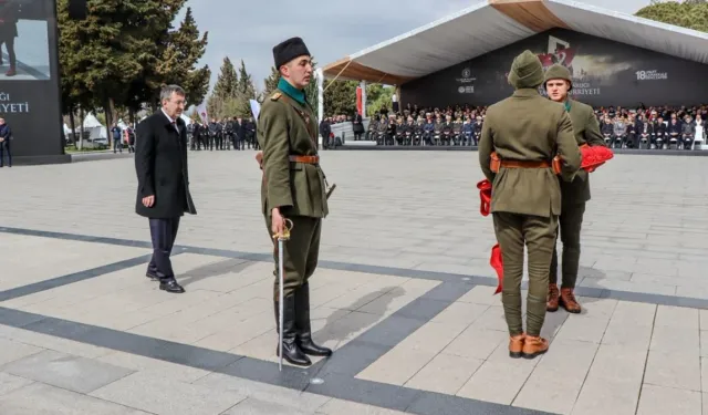 Şehitler Abidesi’nde Görkemli Tören