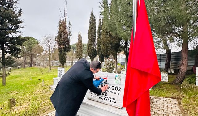 Biga Ülkü Ocakları’ndan Ulaş Açıkgöz’ün Kabrine Ziyaret