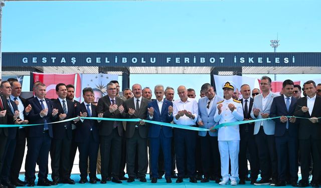 Gelibolu Yeni Feribot İskelesi törenle hizmete girdi