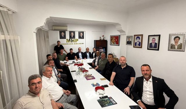 MHP Çanakkale İl Başkanı Salih Altınkaya ilçe başkanlarıyla toplandı
