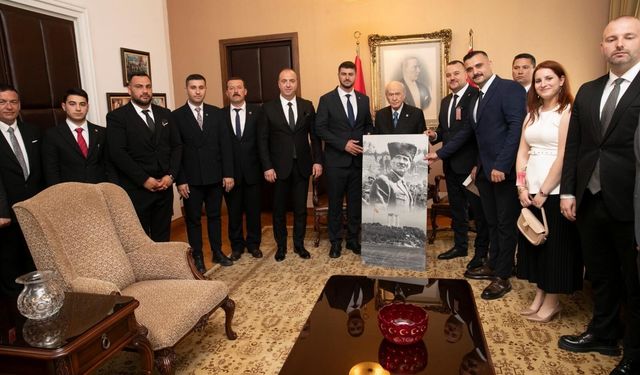MHP Çanakkale teşkilatından Ankara'ya çıkarma