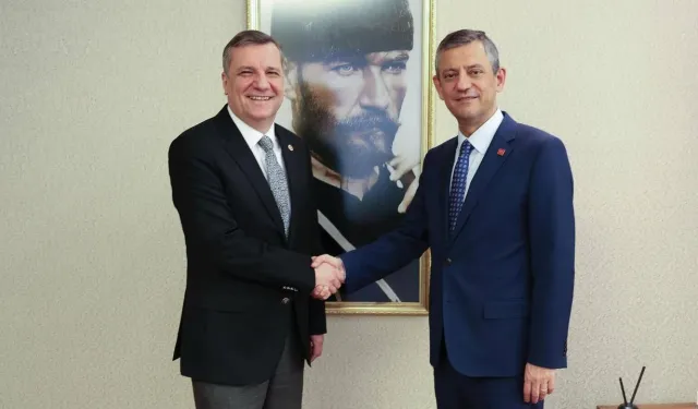 Çanakkale Milletvekili Özgür Ceylan, Yeni Parti'nin A takımında görev aldı