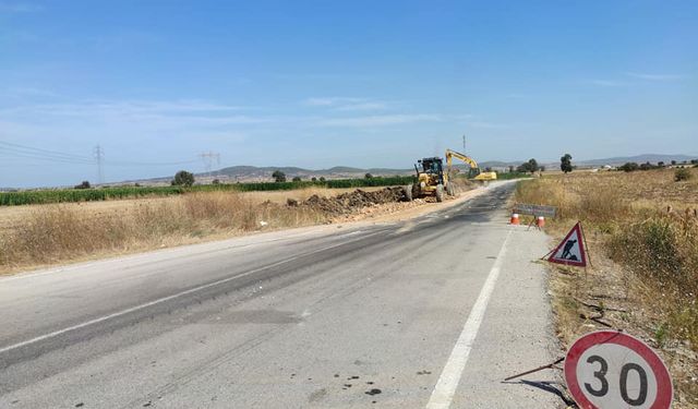 Köy yolunda genişletme çalışması başladı