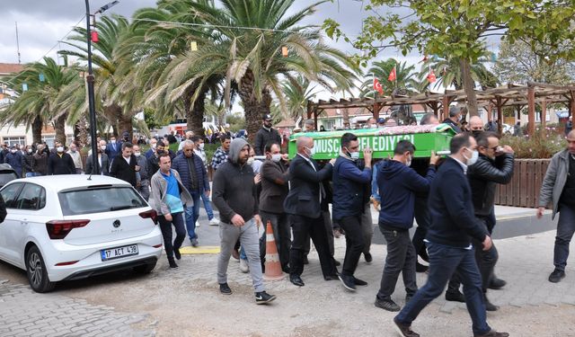 Başkan Karesioğlu, törenle uğurlandı