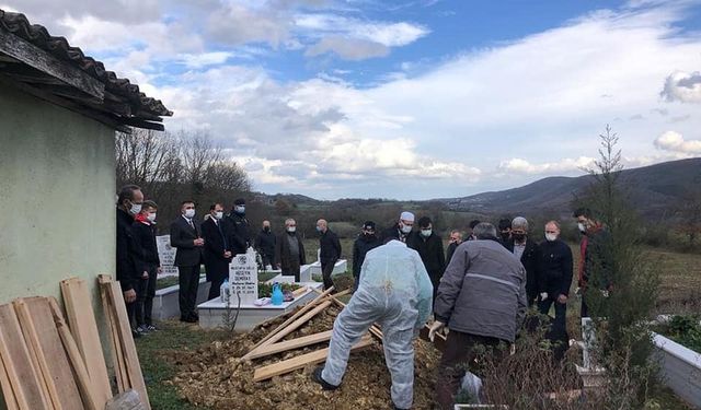 Şehit annesi son yolculuğa uğurlandı