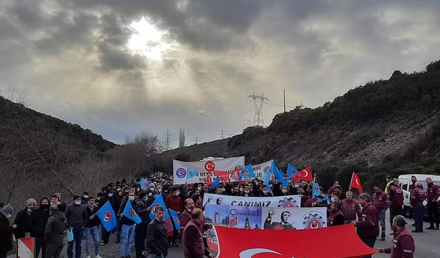 Metal işçileri İçdaş önünde eylem yaptı