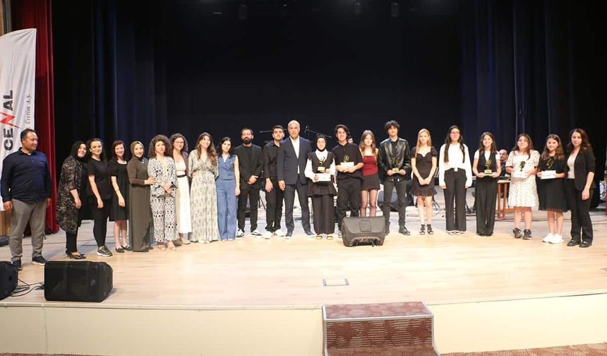 Genç sesler büyük beğeni topladı