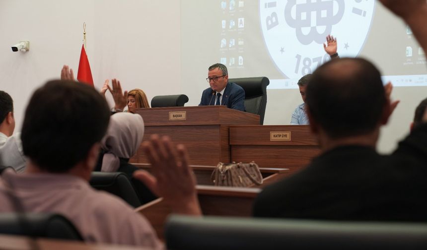 İktidar ve muhalefet yine karşı karşıya… Toplantı sonunda sert tartışma yaşandı