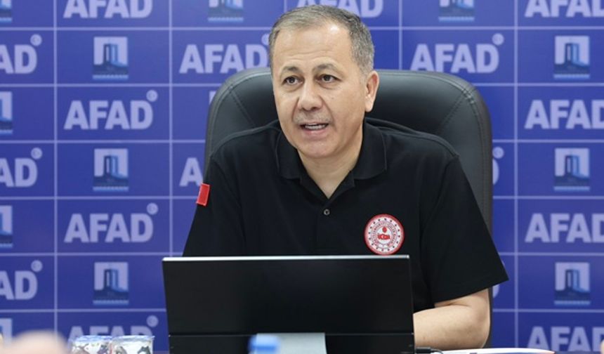 İçişleri Bakanı Yerlikaya “1000 Hektar Alan Zarar Gördü”