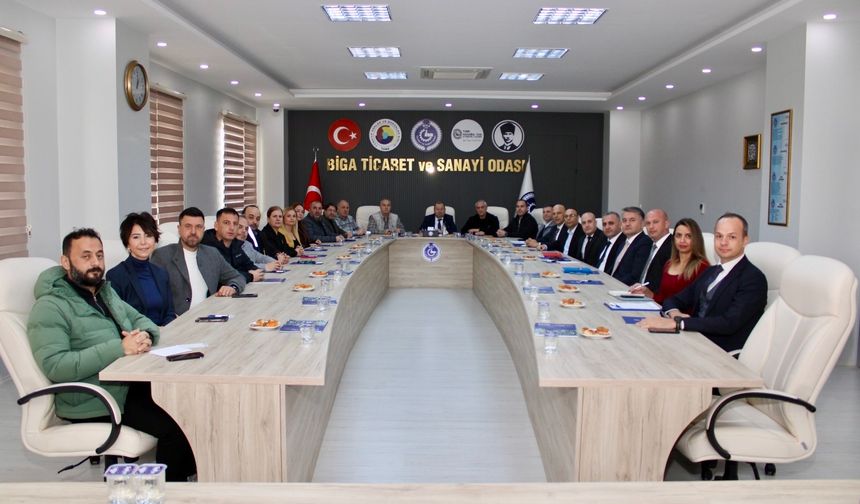 Biga’da Ekonomi Masaya Yatırıldı: Şadan Doğan’dan Bankalara “Kader Ortağıyız” Çağrısı