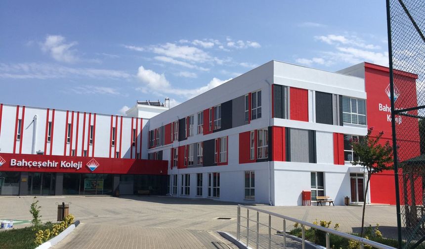 Bahçeşehir mezunlarına üniversite bursu