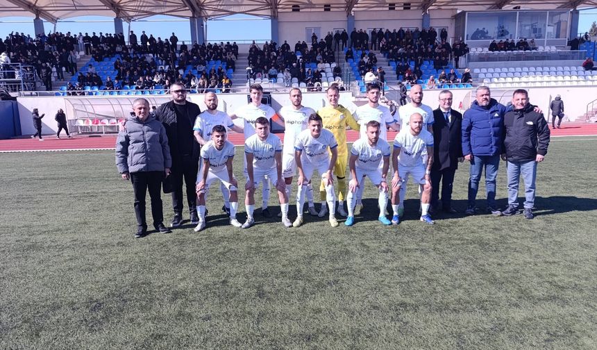 Bigaspor 10 kişi kaldı, hakemin kararları tartışma yarattı