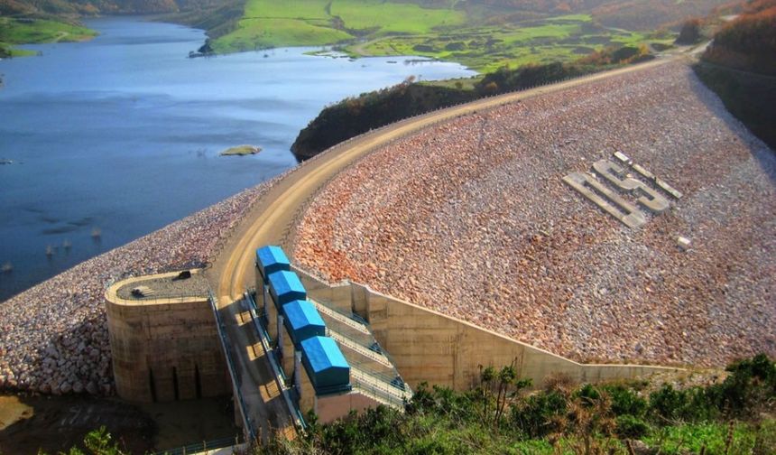 Biga’da baraj ve göletlerde su seviyesi yükseldi