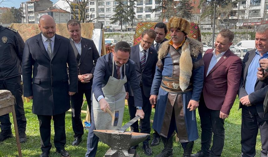 Biga'da coşkulu Nevruz Bayramı kutlaması