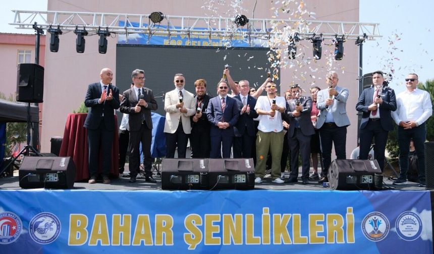 Biga Yerleşkesinde Bahar Şenliği coşkusu